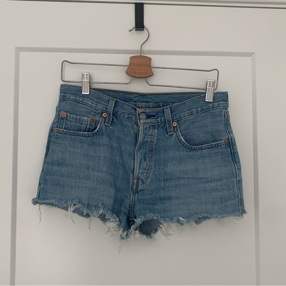 Levi’s shorts EUC